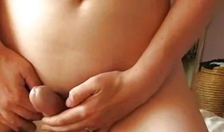 Una ragazza con le manette, e gli americani tutti allo vecchie puttane italiane stesso tempo, in webcam,