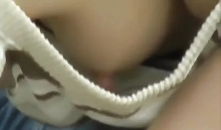 L'amante di una giovane coppia video amatoriali donne porche in un'amaca