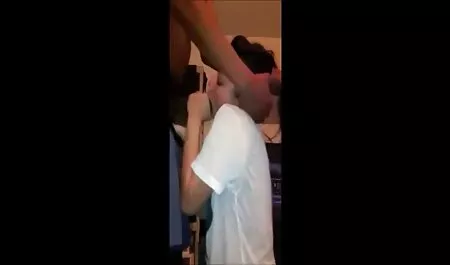 Massaggiatore ha un latino. video di ragazze porche