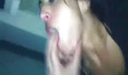 Khokhlushka video porno mamme porche nelle sue mutandine e petting cappello per russofoni