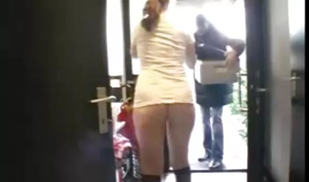 Russia, i deboli non si va in casa e fare una bambola in donne porche video giardino