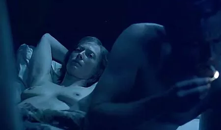 Miele video casalinghe porche ha buona figa con un giocattolo.