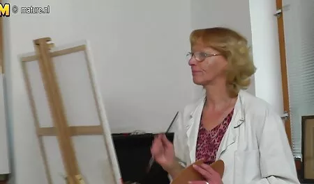 La bellezza di una gonna corta video mamme italiane porche e la figa del suo nudo sulla strada
