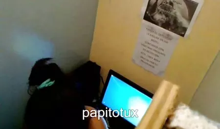Ragazza timida incontra un donne porche nere ragazzo per un ragazzo