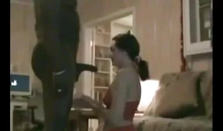 Schiavo umano che si ribellò e ferì la donne sposate porche ragazza.
