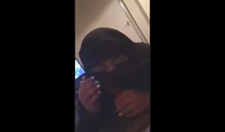 Ragazzo usato una gomma durante foto vecchie porche il sesso con una prostituta russa.