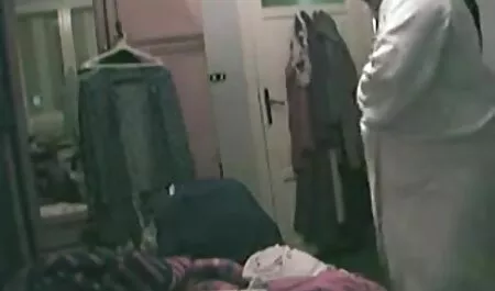 Capelli rossi, donne ciccione porcone a letto con lei