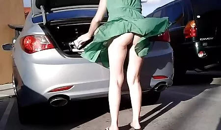 Una ragazza semi-nuda video donne porche italiane con un corpo fantastico in chat porno.