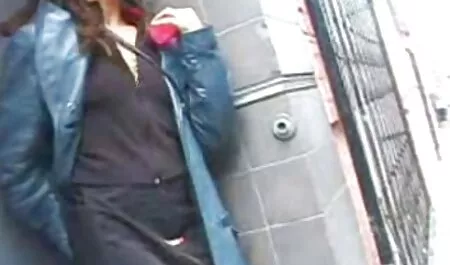 La madre gli ha porche puttane fatto un pompino.